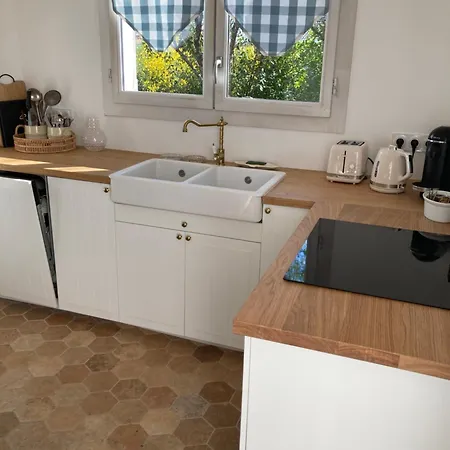 Family Between Sea And Forest Semesterbostad