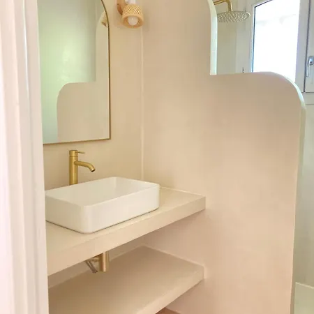 Family Between Sea And Forest * Lanton